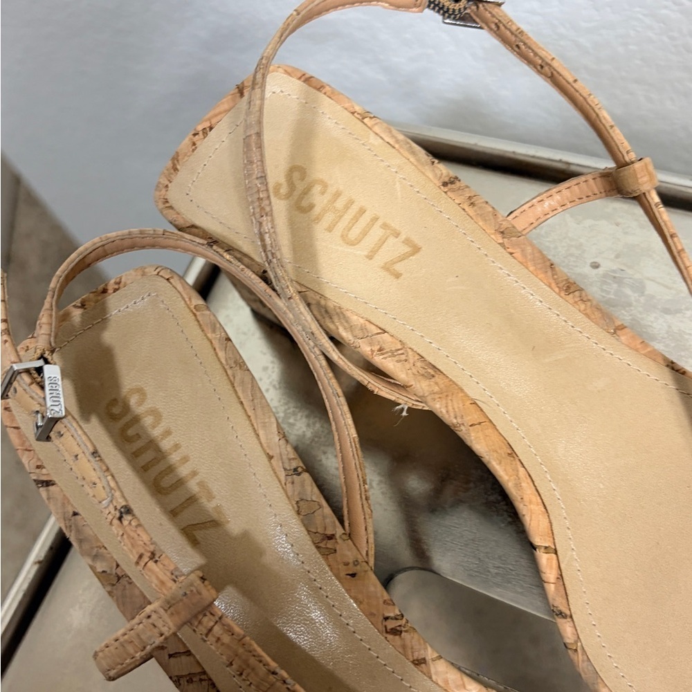 Schutz Heloise Size 9 T Strap Block Heel Open Toe Cork Sandals - Picture 3 of 9
